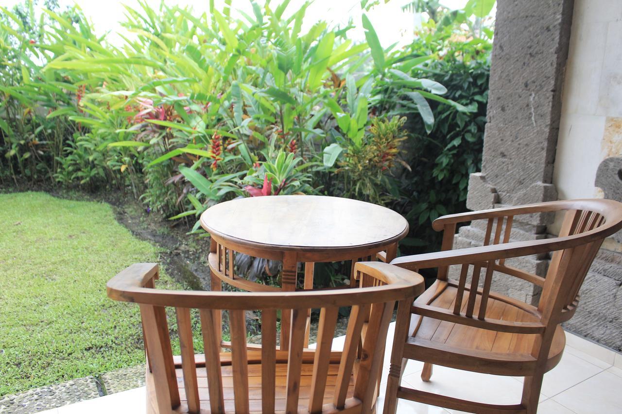 Bombom House Hotel Ubud  Exterior photo